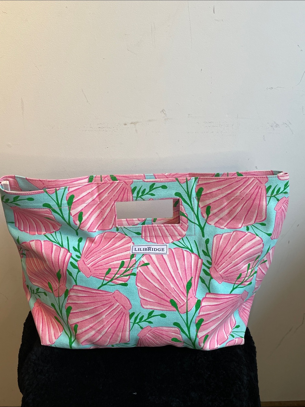 The Lilly bridge bag shells huge beach tote